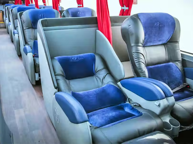 Cama suite category of Crucero del Sur bus company