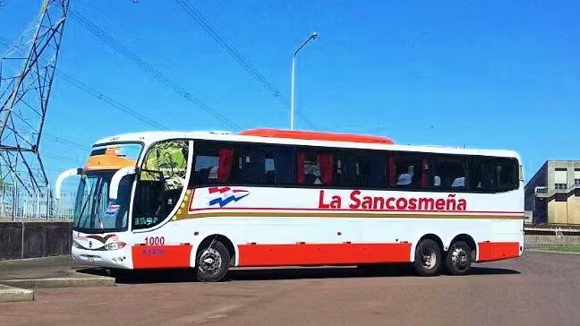 La San Cosmeña single floor coach